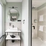 Numa Saga Aparthotel
