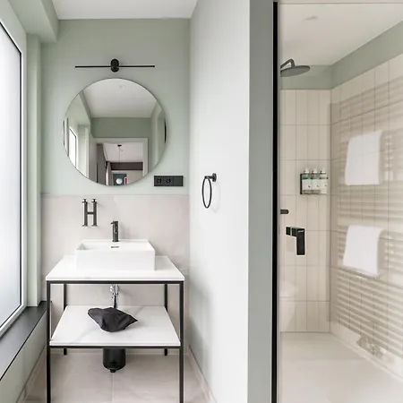 Numa Saga Aparthotel