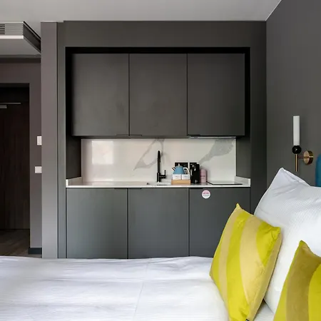 Numa Saga Aparthotel